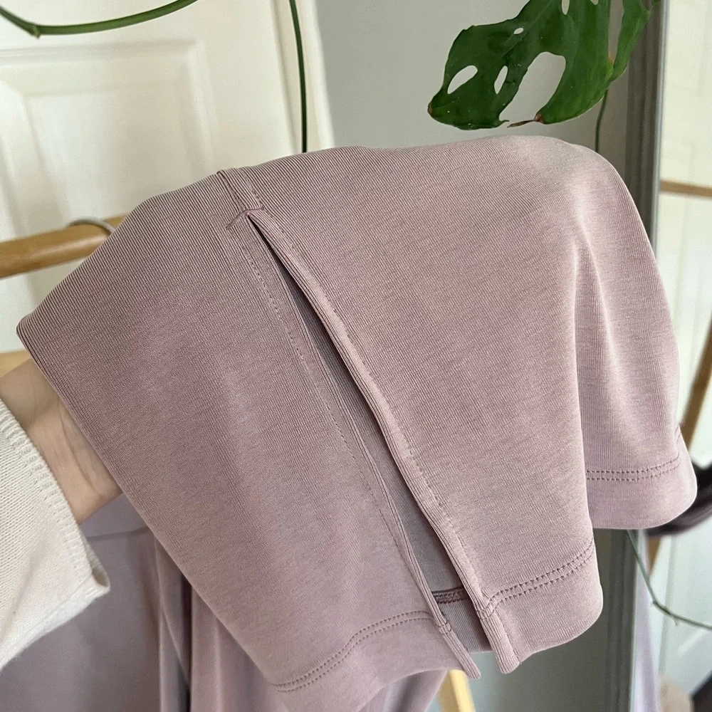 NWT lululemon Drapey Softstreme flared pant- twilight rose, size L - Picture 5 of 7